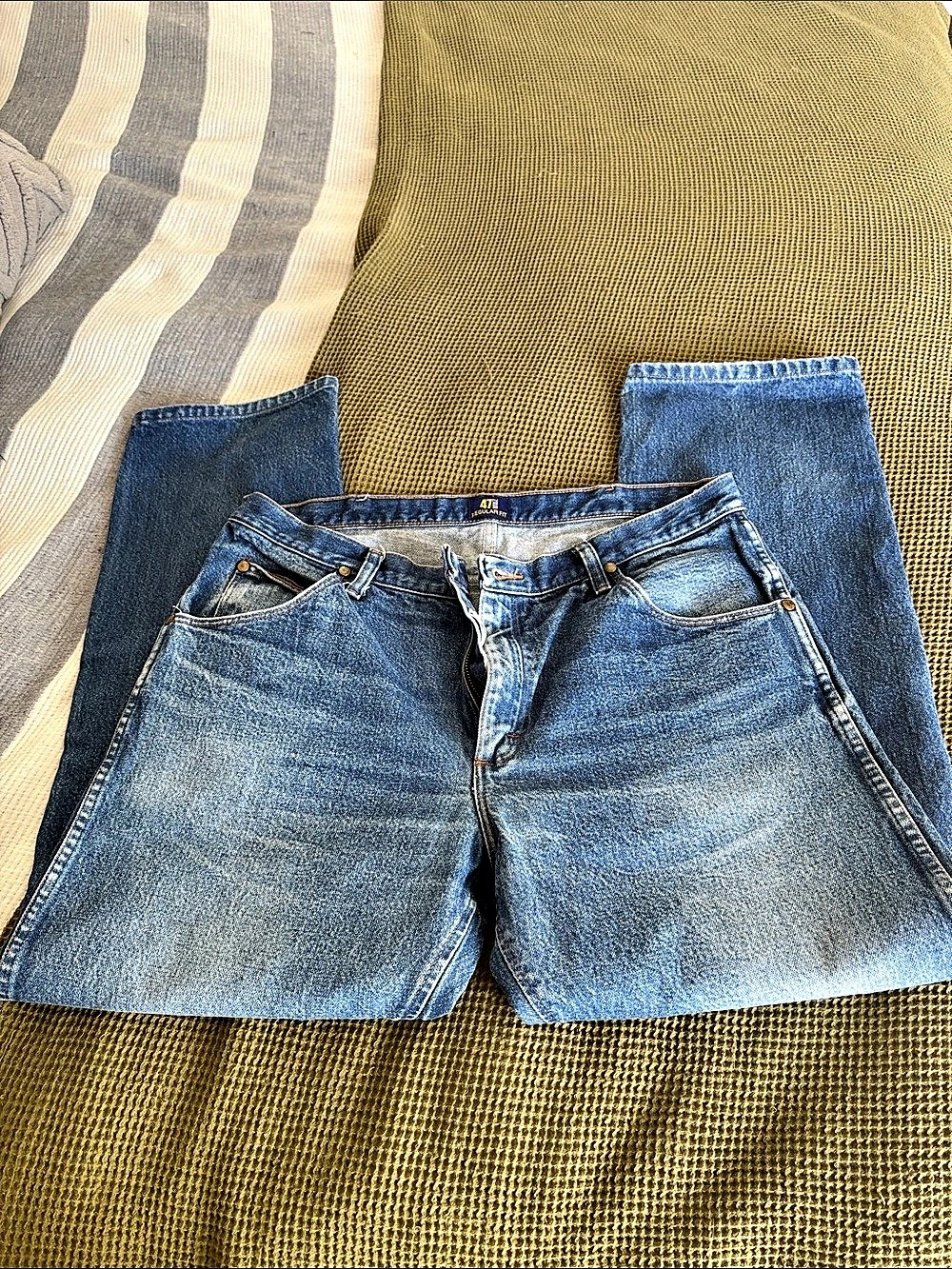 Wrangler Regular Fit Men's Blue Jeans Waist 36 x 32